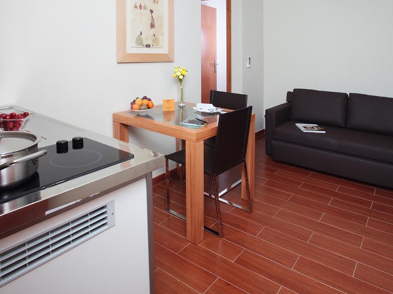 Apartamentos Turisticos Madanis L'Hospitalet de Llobregat Ruang foto